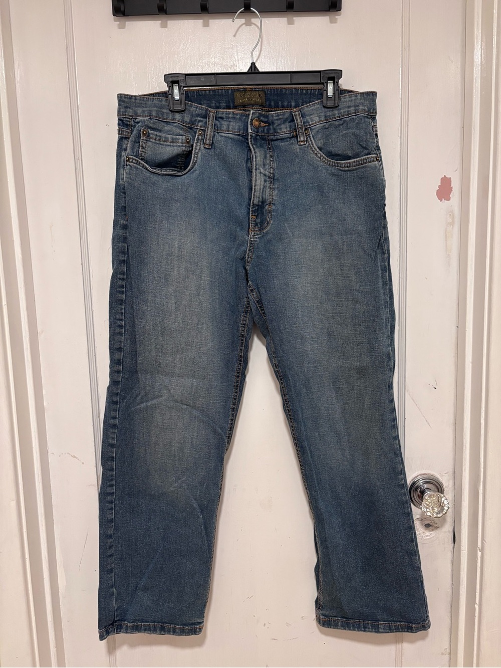 Relaxed Fit Men's Denim Jeans in Medium Blue